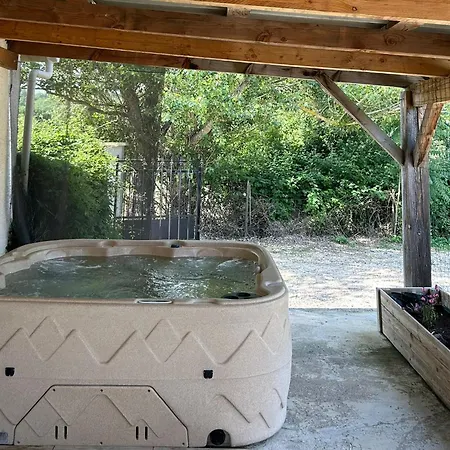 펜션 Le Les Chenes Piscine Privee Et Jacuzzi Servas (Gard)